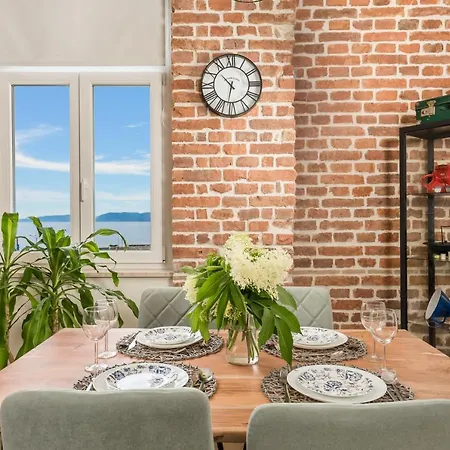 Vintasio Apartment *