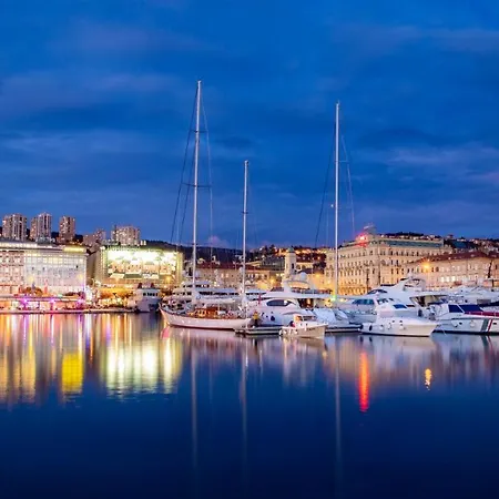 Vintasio Apartamento Rijeka